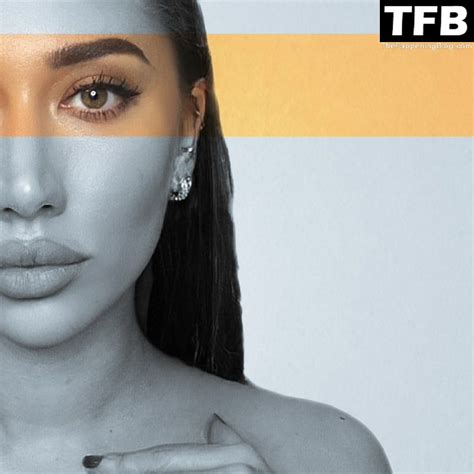 Samira topless OnlyFans channel