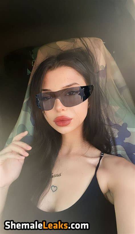 Senamia11 onlyfans OnlyFans channel