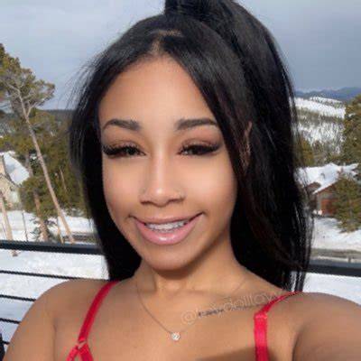 Tinydollt porn OnlyFans channel