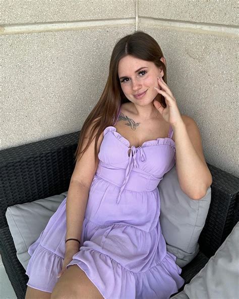 Youronlyamylee nude OnlyFans channel