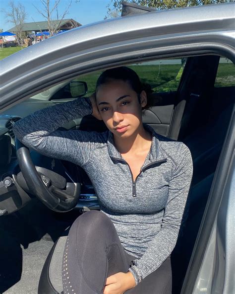 Yumitsauri telegram OnlyFans channel