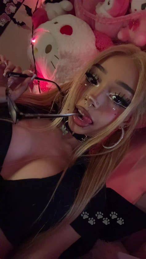 Zoweybunny telegram OnlyFans channel