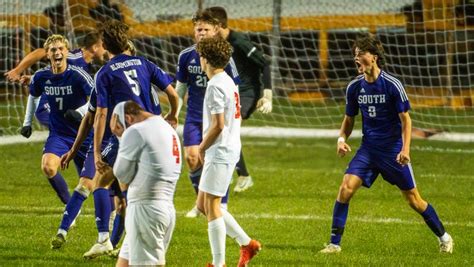 Bloomington South boys soccer loses to Carmel in IHSAA semistate