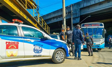 Meriti: roubo em coletivo despenca 89,3% - Estúdio B Notícias