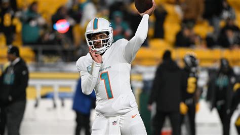 Game recap: Steelers smother Dolphins on 'Monday Night Football'