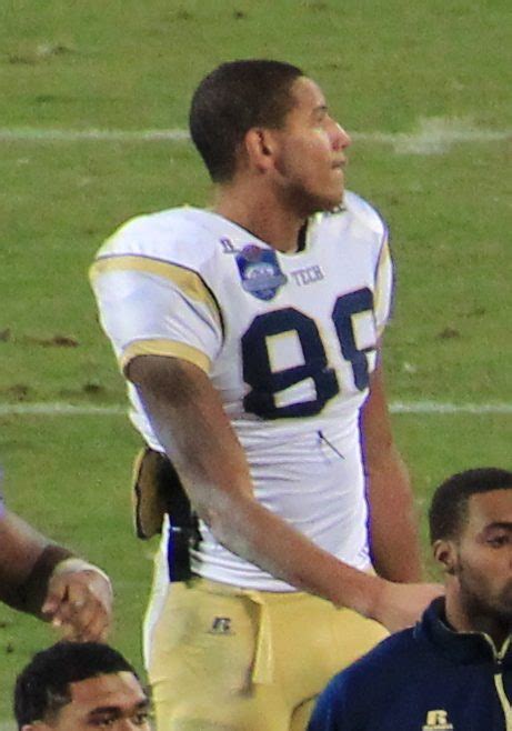 Darren Waller Wiki, Bio, Networth, GF, Wife, Family & More - DWB