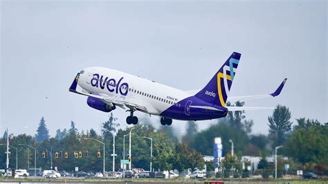 salem airport brought   local economy report finds