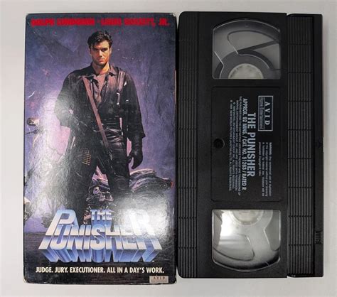 VHS: THE PUNISHER (1994): Dolph Lundgren, Louis Gossett Jr, Marvel £8. ... 