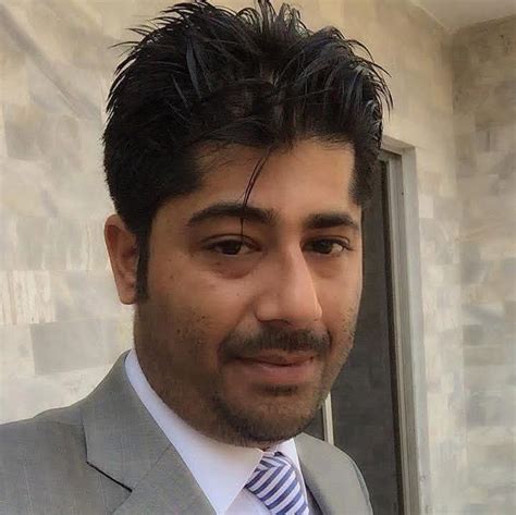 zoyb   sny ko grl fryn kysat pk lya zohaibbutt sunny