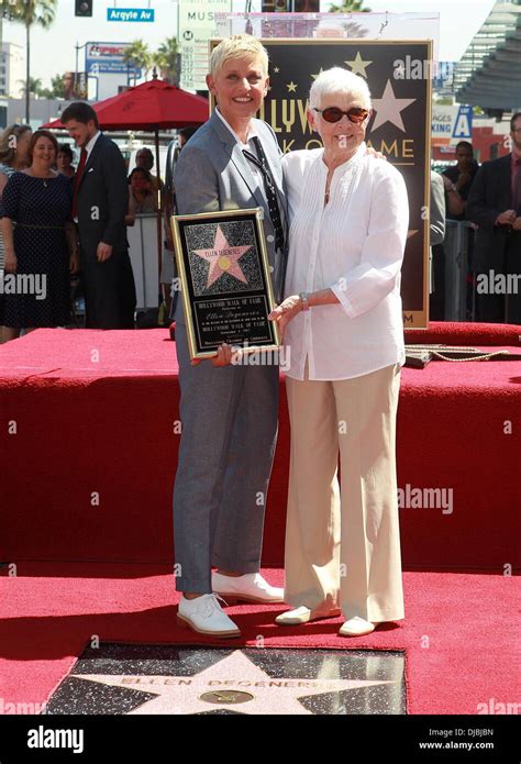 Ellen Degeneres And Her Mother Betty Degeneres Ellen Degeneres Is