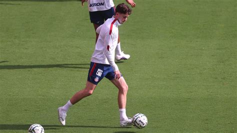 chivas debutara en el apertura  ante toluca telediario mexico