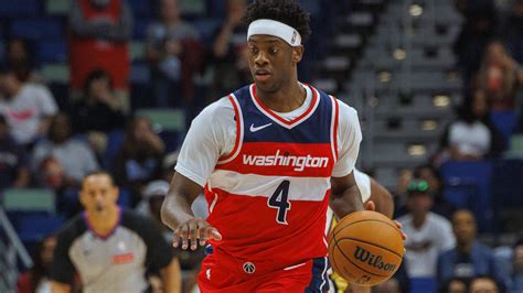 No. 1 pick AJ Dybantsa leaves preseason game with ankle injury