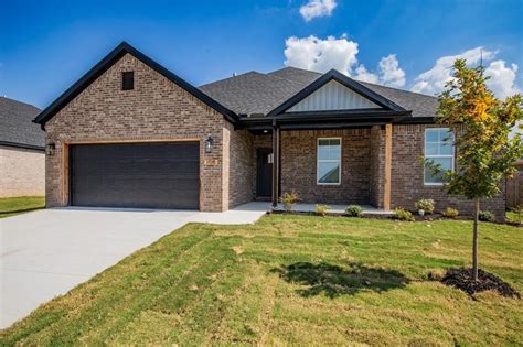 Homes for Sale near White Oak St, Gentry, AR | Homefinder.com®