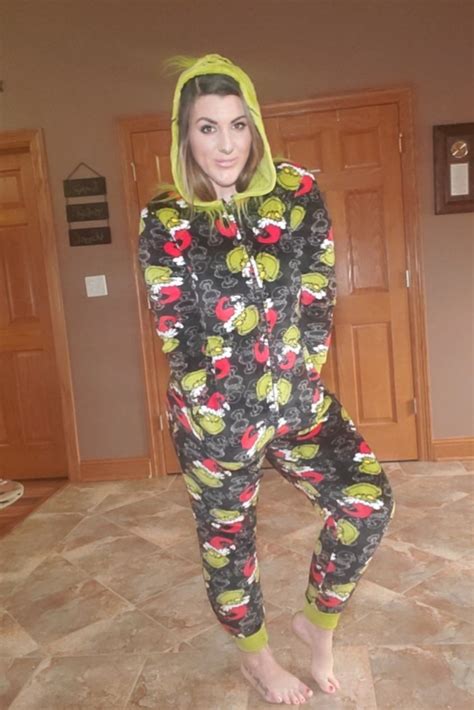 Pajama party Ready 💚 🥳 - Brittany Maxedon | Facebook