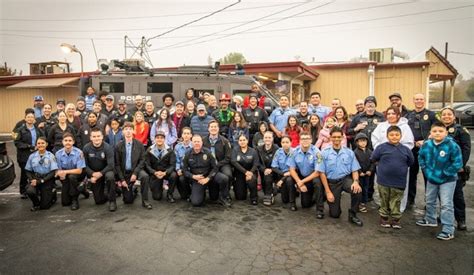 Sirens, Santa And Shopping Carts As Brentwood Cops Treat Kids To