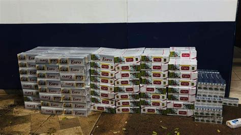 Caligrafia Zigue Zague - Fuga em zigue-zague termina com 14 iPhones e carga de medicamentos ...