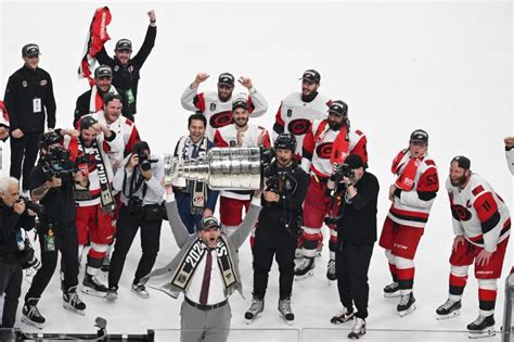 carolina hurricanes win  stanley cup