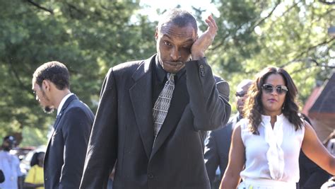 muhammad ali jr questioned  immigration officials  florida airport