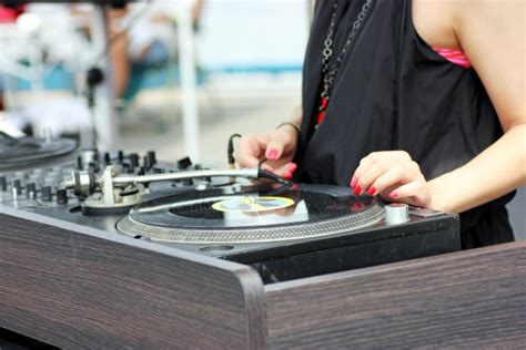 dj  net