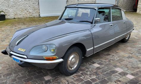 Citroen DS 21 iE PALLAS JUBILE de 1972 à vendre voiture ancienne de