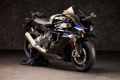 yamaha yzf   yzf rm released motoamerica