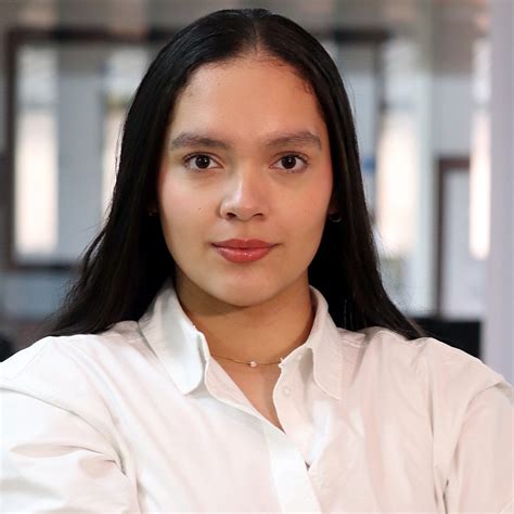 Patty castillo 93 página azul she is extremely enticing and