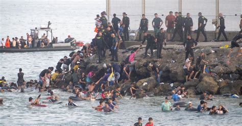 sanchez migrantenandrang  ceuta ist angriff auf spanien
