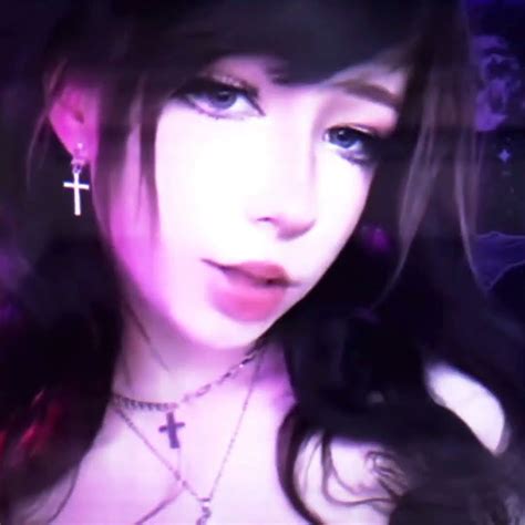 Does Milkyray Do Onlyfans Anyone Have His Photosets?