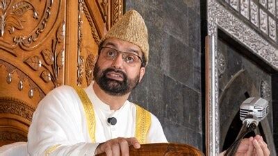 jk hurriyat chairman mirwair umar farooq alleges house arrest