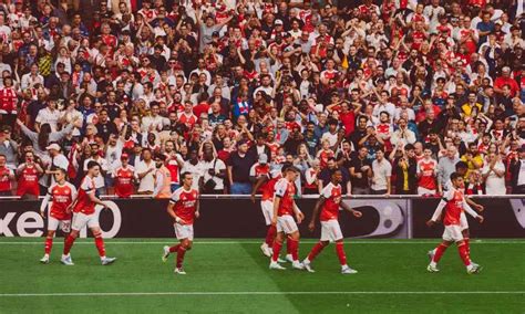 Arsenal Established Commanding Premier League Lead 