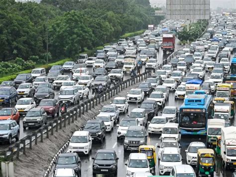 sawan shivratri  rain traffic alert delhi noida ghaziabad roads