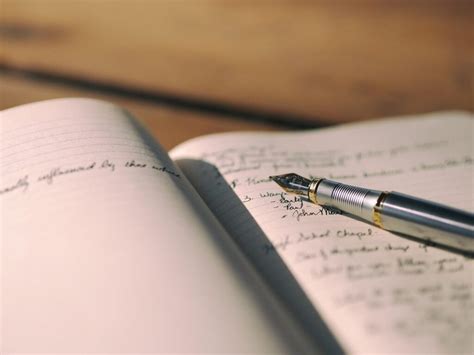 writing  believable robot character  scratch   draft