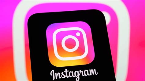 instagram    users report blank page today yardbarker