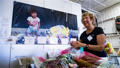 harry chapin food bank aids hungry helps supply food  families