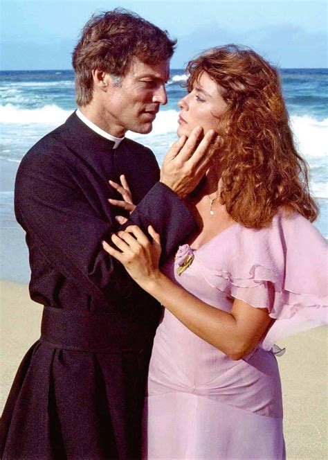 Diễn viên 'Tiếng chim hót trong bụi mận gai' phản hồi khi bị chê già ở