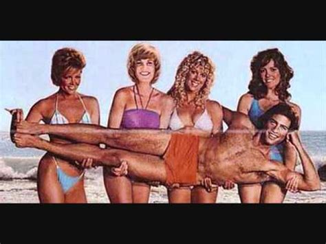 Hot Sexy Lorna Luft Bikini Pics