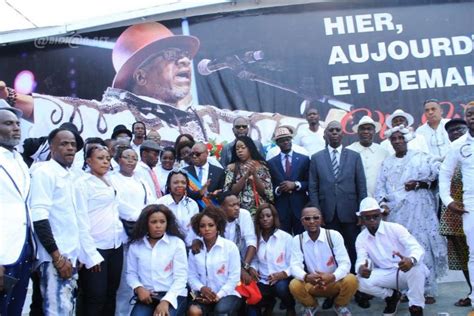 Comm Moration De L An De La Mort De Papa Wemba Une Place Inaugur E