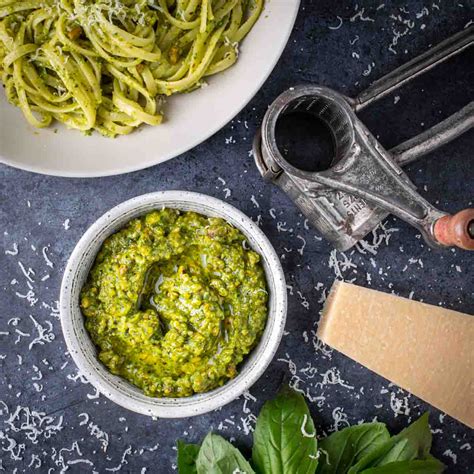 Easy Pistachio Pesto