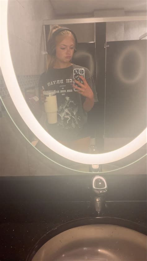 Blonde Girlfriend Selfie Pretty Blonde Hair