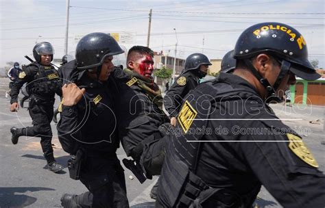 Ica 57 policías y 6 civiles heridos deja enfrentamiento al desbloquear