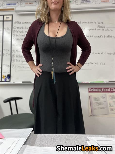 Teachers Schoolteachersarah Weareteachers Leaked Nude OnlyFans Photo ShemaleLeaks