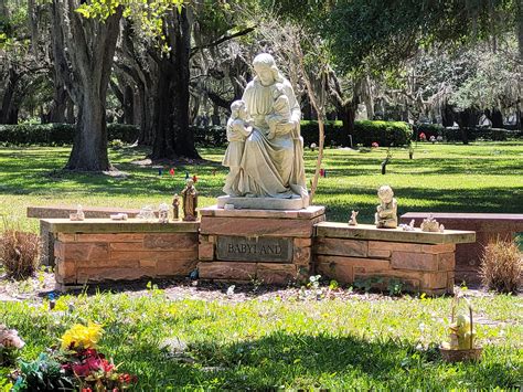 Funeral Services and Grounds at Sylvan Abbey Memorial Park 26