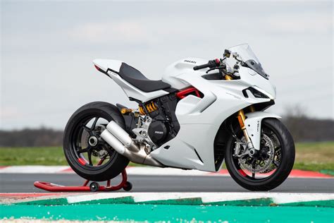 Updated Ducati Supersport 950 arrives in Down Under - webBikeWorld