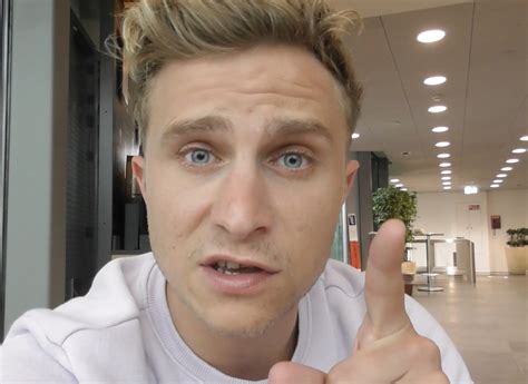 Watch Max Hubacher s JA zur Ehe für alle GAY CH Alles bleibt anders