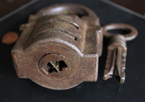 Candados Antiguos y Viejos: Russian Padlock