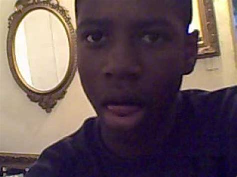 Re SUPER SEXY GAY MEN KISSING WITH THEIR SHIRTS OFF YouTube