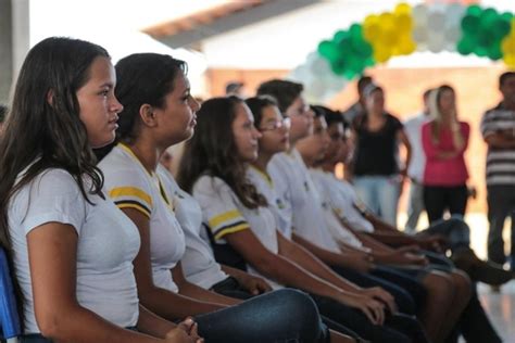 Ale Ro Aprova Lei Que Autoriza A Cria O De Programas De Educa O Integral