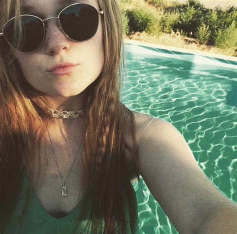 Insanely Beautiful Ginger Selfie Porn Pic