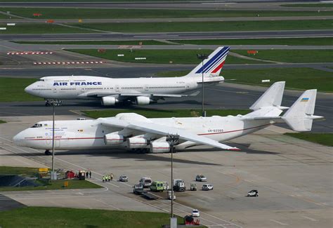C5 747 Size Comparison