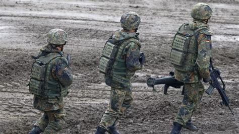 germanys armed forces  introduce  camouflage uniforms